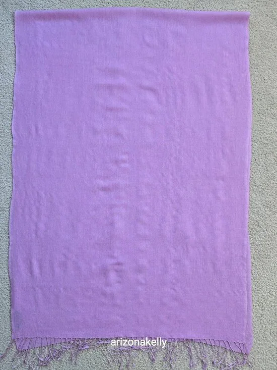 Minu Madhu Wool/Silk Scarf Lavender Purple Barcelona Spain - Picture 8 of 13